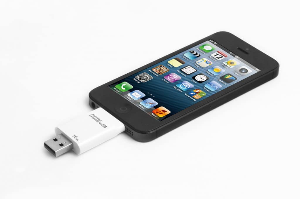 DSC_iFD08_HD_B_16GB-1024x681 DSC_iFD08_HD_B_16GB-1024x681 DSC_iFD08_HD_B_16GB i-flashdrive i-FlashDrive 8 GBvon PhotoFast getestet DSC iFD08 HD B 16GB 1024x681