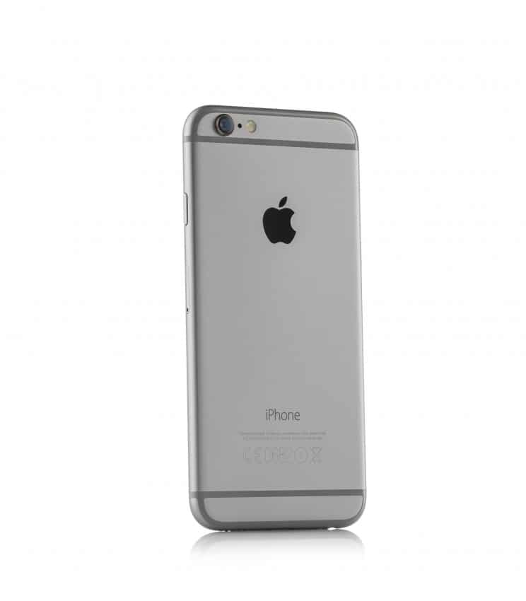 Apple iPhone 6  Samsung Galaxy S6 gegen Apple iPhone 6 &#8211; Plagiat? shutterstock 220125025 744x850