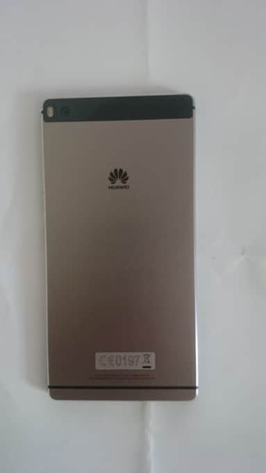 DSC_0572-e1439393305813-383x680 DSC_0572-e1439393305813-383x680 Das Huawei P8 auf der Rückseite huawei p8 Huawei P8 Testbericht: Hände weg von der Digitalkamera! DSC 0572 e1439393305813 383x680