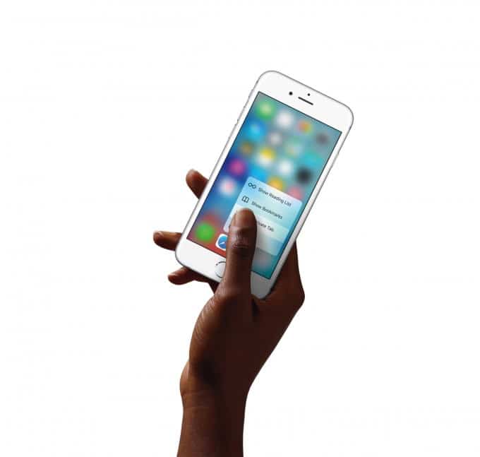 iPhone 6s (Plus) bekommt 3D Touch iphone 6s iPhone 6s &#8211; Generation bekommt 3D Touch und revolutioniert Fotografieren iPhone6s Hand SafariQuickAction PR PRINT 680x647