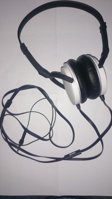 DSC_0023-e1445163640184-383x680 DSC_0023-e1445163640184-383x680 Maxell Super Slim - Tragekomfort top, Rest flop maxell Maxell Super Slim – der Kopfhörer mit klasse Tragekomfort DSC 0023 e1445163640184 383x680