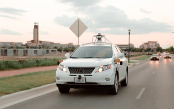 Google Car baut ersten Unfall