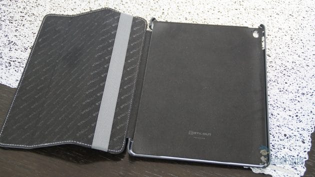 StilGut Couverture mit seitlichem Rahmen   StilGut Couverture mit seitlichen Rahmen 630x354