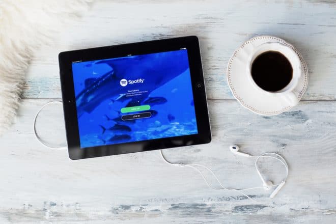 shutterstock_393588757-660x440 shutterstock_393588757-660x440 lo-c spotify Spotify Spotify auf Kundenfang: Rabatt für Neu- und Bestandskunden shutterstock 393588757 660x440