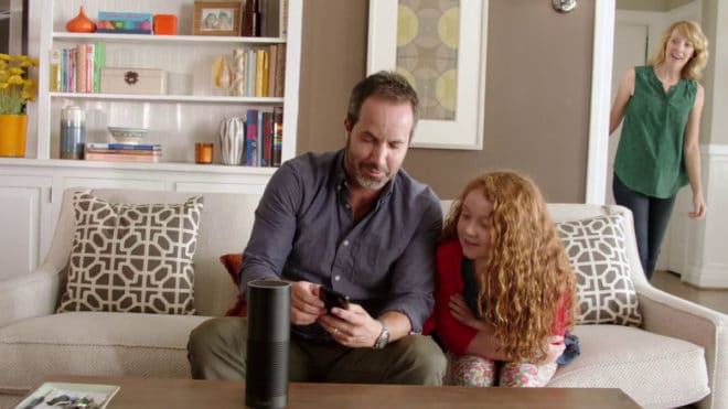 alexa Dialog der  Assistenten: Alexa spricht bald mit Cortana Amazon Echo living room 660x371