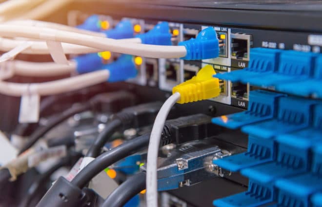 LAN Kabel internet Bundesnetzagentur plant Bußgeld: Strafen für falsche Performance-Versprechen kommen bigstock Lan Cable Connect To Network S 160331060 660x424